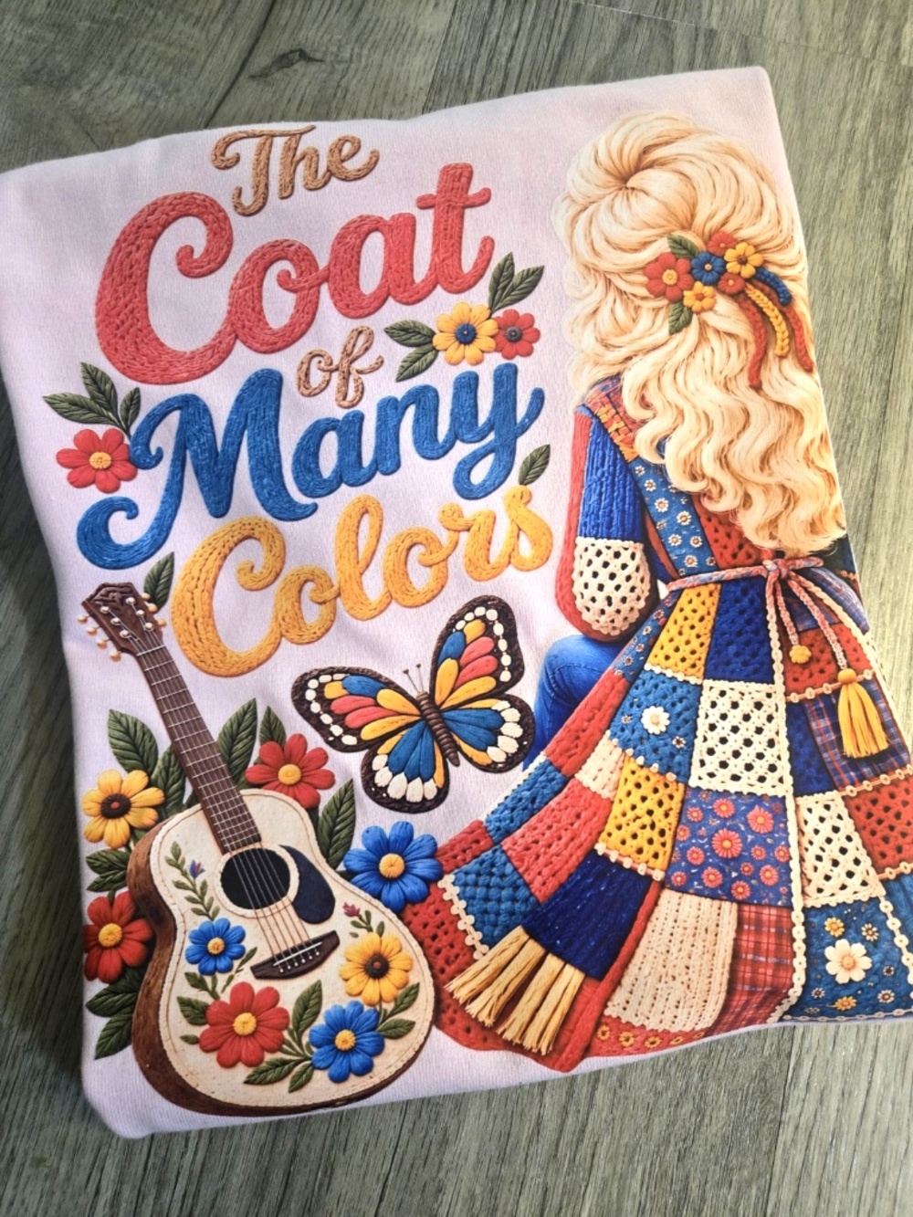 Coat of many Colors Shirt Size Medium Adult Unisex Dolly Graphic Tee